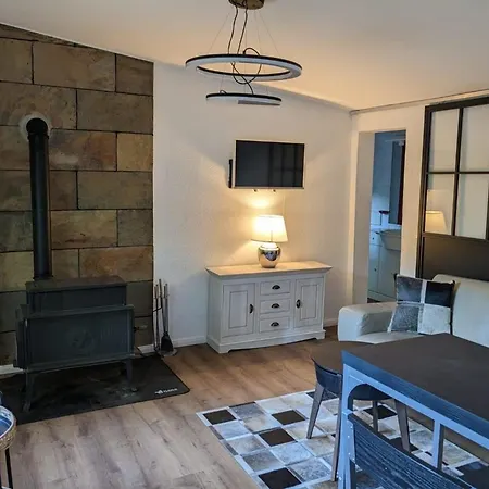 Ferienhaus In Sud-waldhanglage Mit Tollem Seeblick Ferchesar